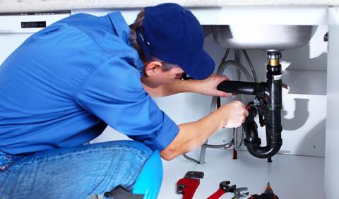 Nashville Area Plumbers Nashville area Plumber at work in a area home