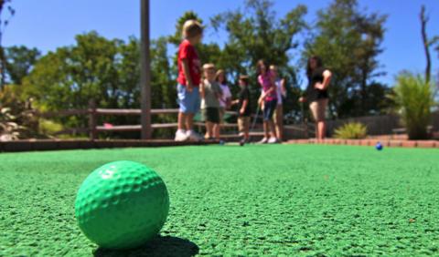 Great Family Activities like Putt Putt Golf